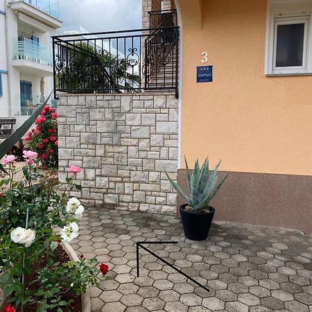 Apartments Kivi Novigrad Istria Buitenkant foto