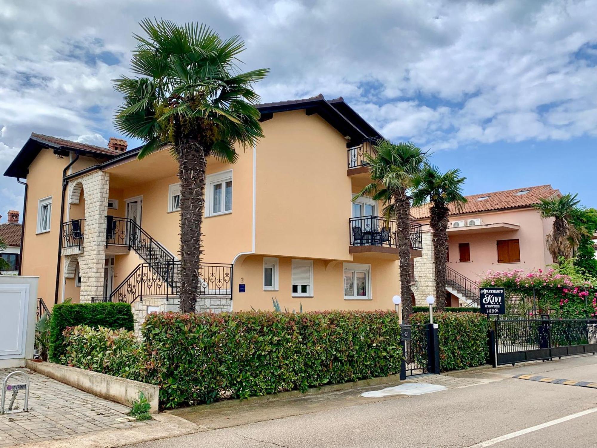 Apartments Kivi Novigrad Istria Buitenkant foto